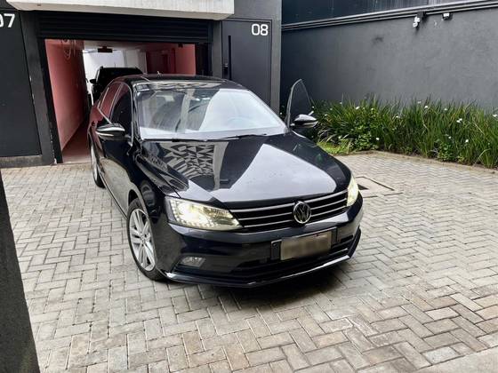 VOLKSWAGEN JETTA 2.0 TSI HIGHLINE 211CV GASOLINA 4P TIPTRONIC